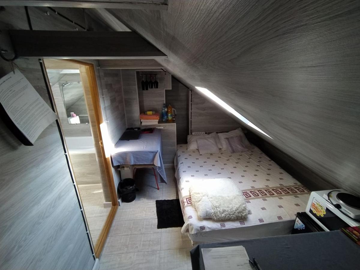 Ismail&Stefan Cel Mare Red Apartment Chisinau Luaran gambar
