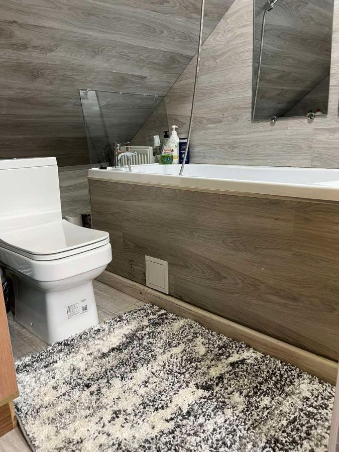 Ismail&Stefan Cel Mare Red Apartment Chisinau Luaran gambar